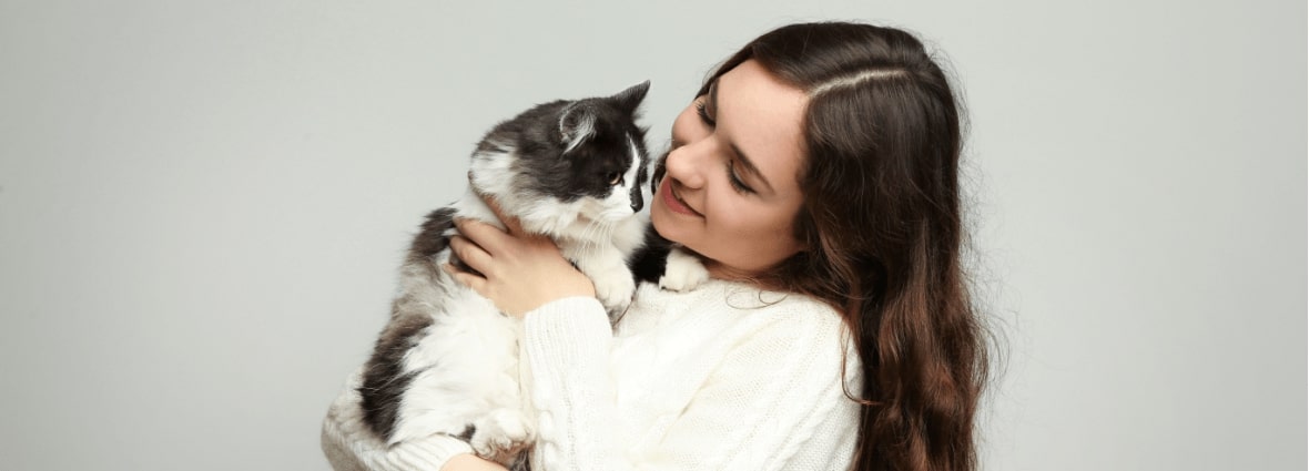 У кошки плохо пахнет изо рта: причины неприятного запаха из пасти | PERFECT  FIT™